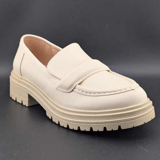 Coutgo Women's Size 7.5 Creamy White Platform Penny Loafer Shoe Chunky Lug Heel Coutgo