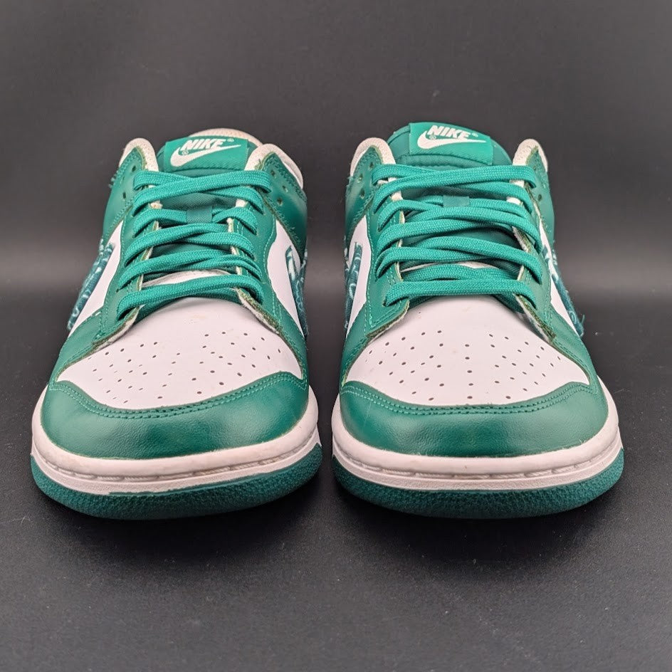 Nike Women's Size 10 Dunk Low Green Paisley DH4401-102 Nike