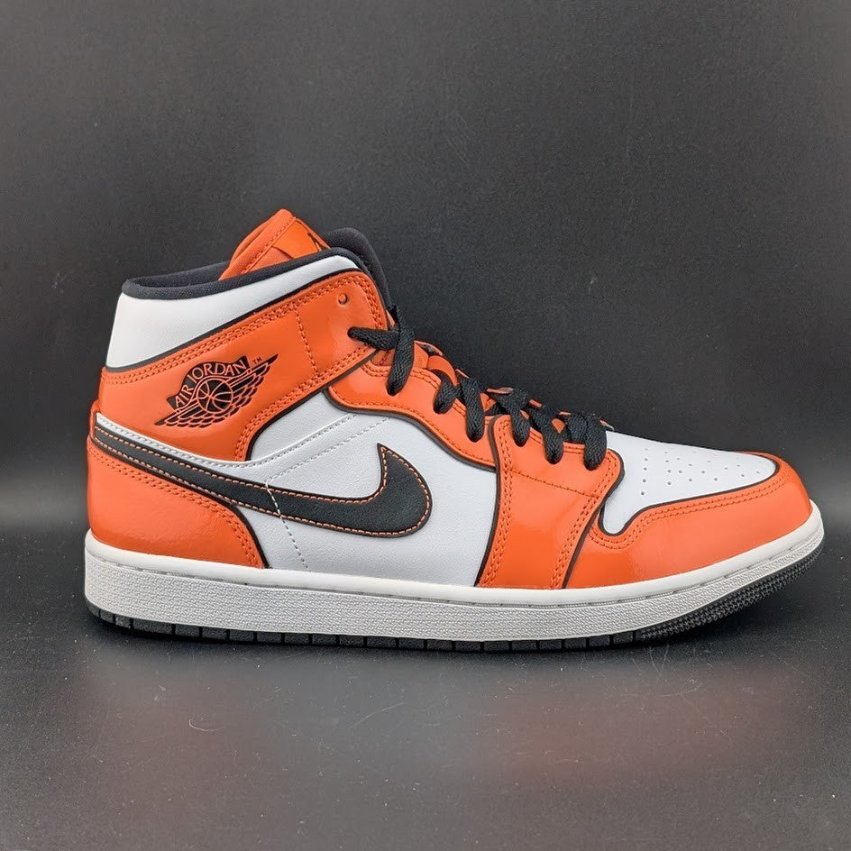 Air Jordan 1 Mid SE Turf Orange. Men's Size 9 Brand New Deadstock DD6834-802 Jordan