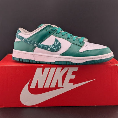 Nike Women's Size 10 Dunk Low Green Paisley DH4401-102 Nike