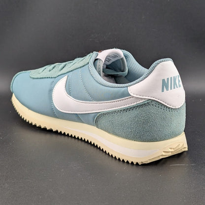 Nike Cortez Txt (GS) Size Youth 6.5 / Women's 8 Blue & White NIB Nike