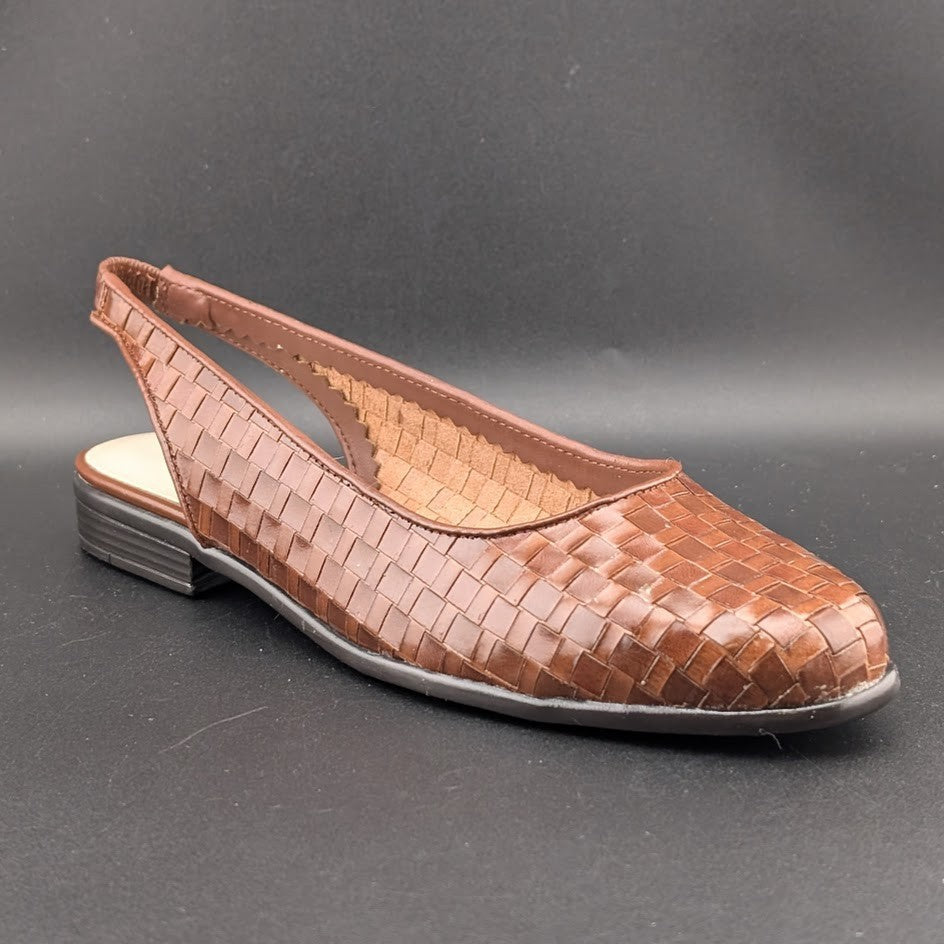 Women's Trotters Size 6 or 6.5 "Lucy" Cognac Woven Slingback Flat T1711-206 NIB Trotters