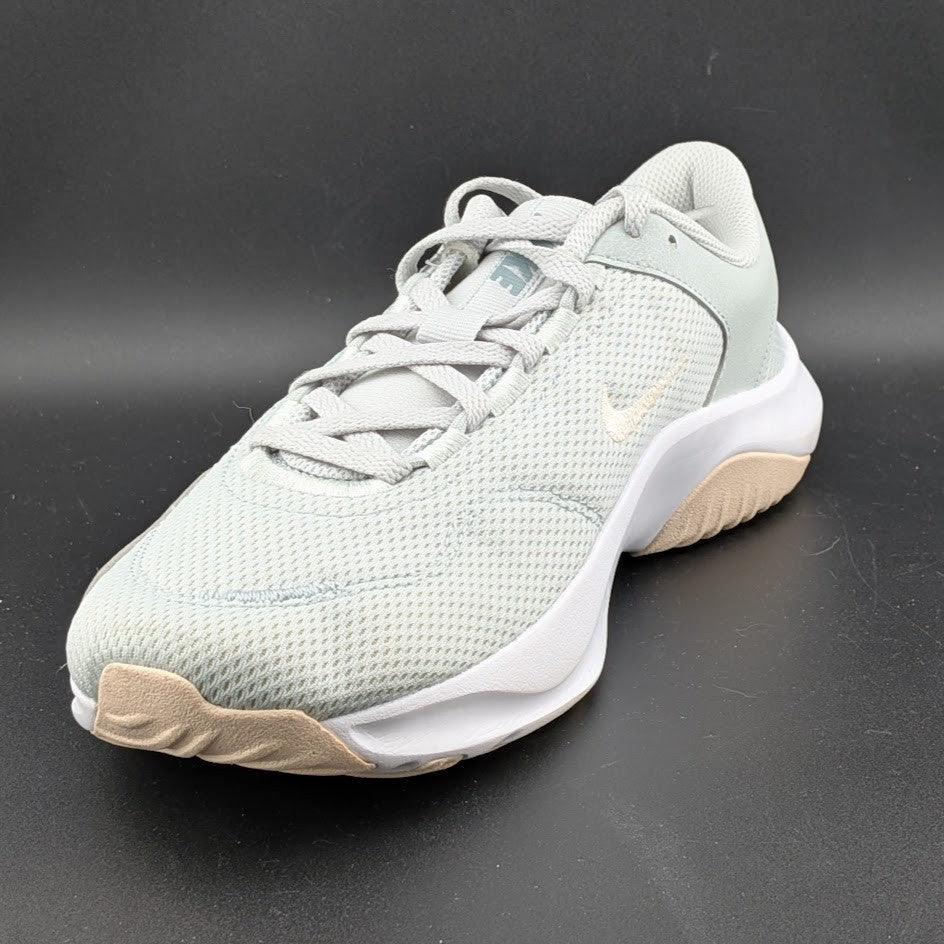 Women's Size 8.5 Nike Legend Essential 3 NN Lt Silver/Guava Ice DM1119 007 Nike
