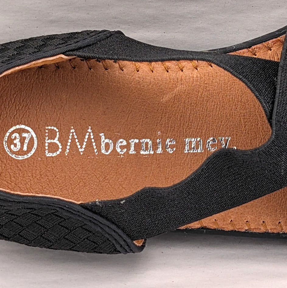 Bernie Mev Black Black Woven Strappy Slip-On Comfort Flat Sandals Women's Bernie Mev