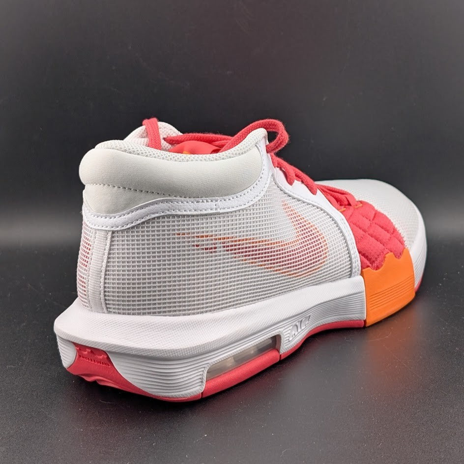 Nike LeBron Witness 8 Shoes Mens Size 8 White/Mandarin/Rose **Runs Small Nike