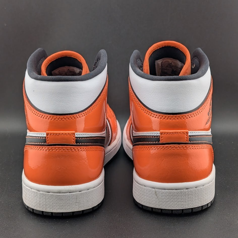 Air Jordan 1 Mid SE Turf Orange. Men's Size 9 Brand New Deadstock DD6834-802 Jordan