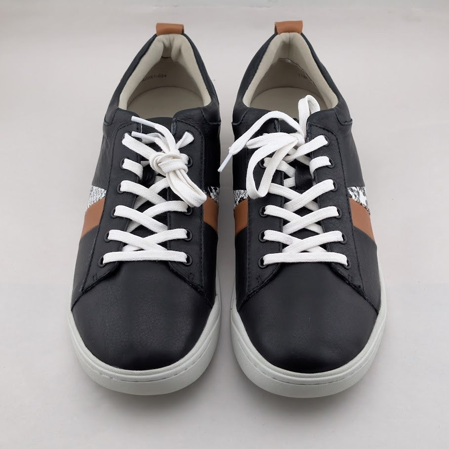 Softwalk Women's Size 11  Athens S2051-024 Black Leather Lifestyle Sneakers SoftWalk