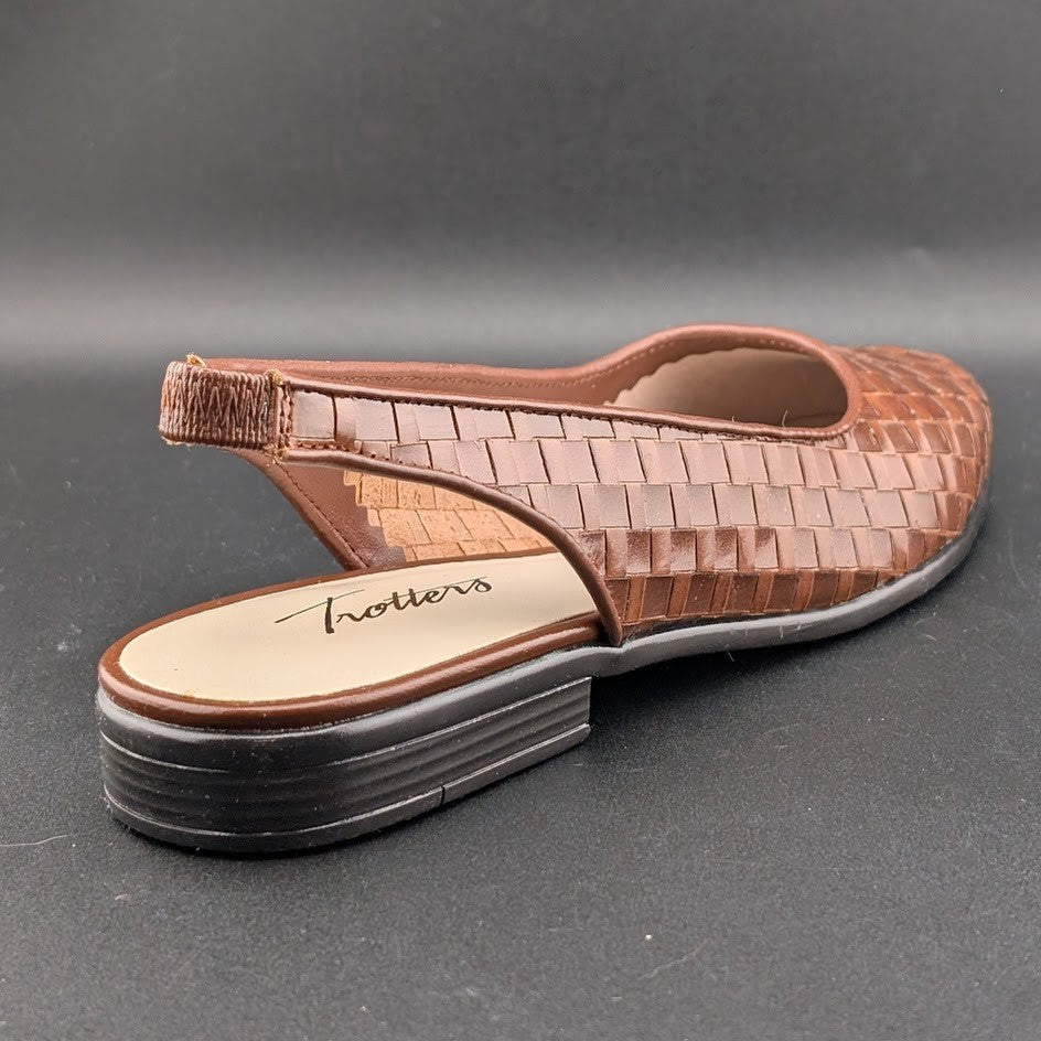 Women's Trotters Size 6 or 6.5 "Lucy" Cognac Woven Slingback Flat T1711-206 NIB Trotters