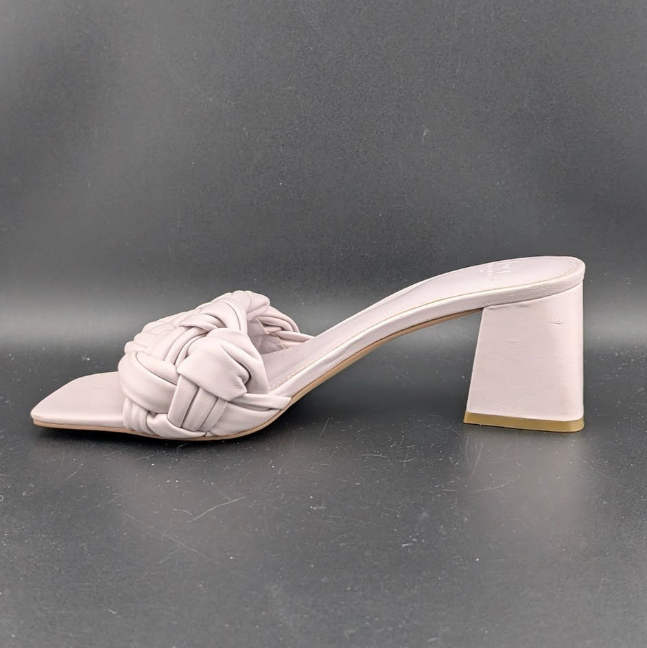 Marc Fisher LTD Size 8  Woven Nude Women Leather Flat Slides Sandals Marc Fisher