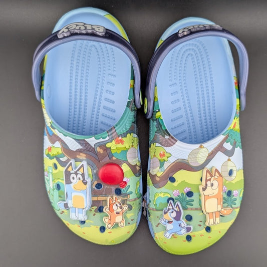 NEW Crocs Classic Clog x Bluey | Big Kid Size J3  | 210558-90H ~Size 3Y FREE HAT Crocs