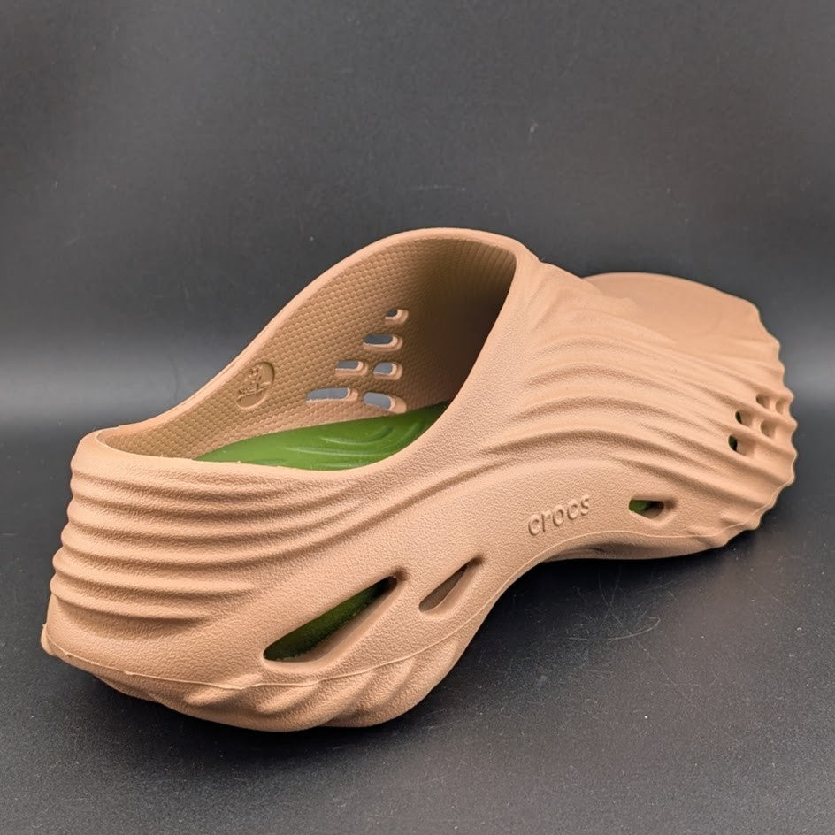 Crocs Echo Wave Pond Mens Size 9/Wos 11 Clog Shoes Cork Kiwi NWT-CLOSEOUT Crocs