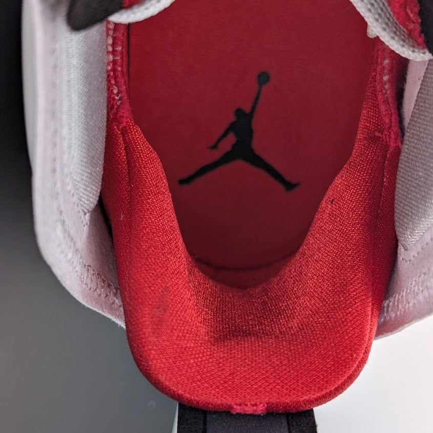 Nike Sz M10.5 Air Jordan XXXVII 37 'Hare' White White Red Basketball Shoe DD6958 Jordan