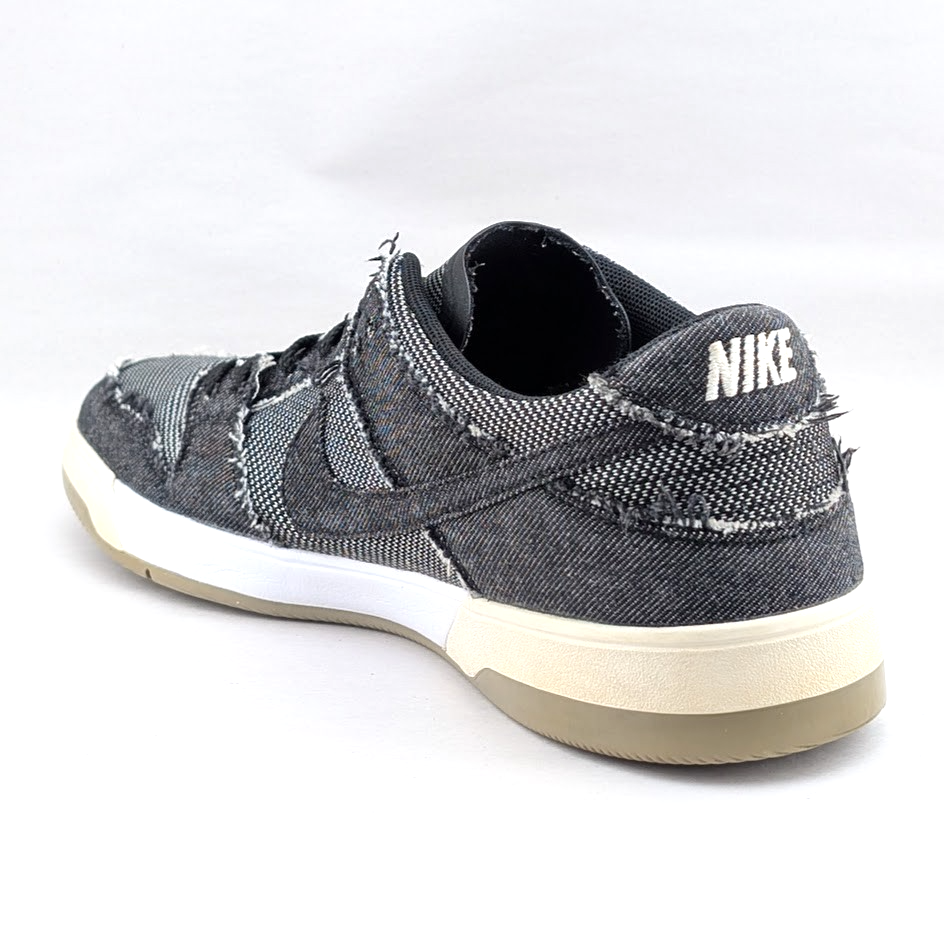 Nike SB Dunk Low Elite x Medicom BE@RBRICK 2017 Sneaker Men's 9 Shoe 877063-002 Nike