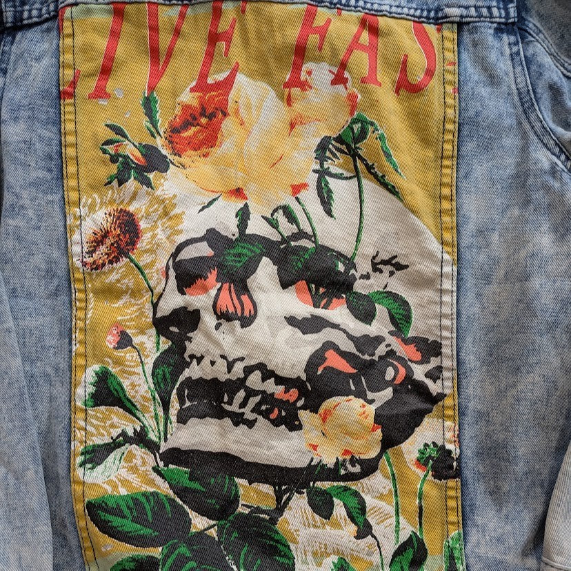 Fashion Nova Men’s Distressed Denim Jacket Sz Small NWOT Fashion Nova