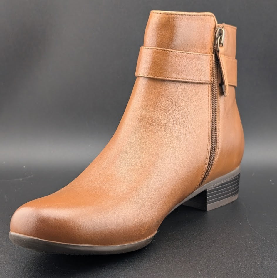 Trotters Melody Womens Bootie Sz 7N Almond Toe Luggage Leather Side Zip Boots Trotters