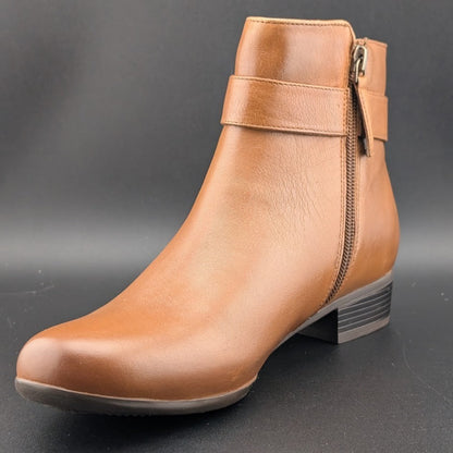 Trotters Melody Womens Bootie Sz 7N Almond Toe Luggage Leather Side Zip Boots Trotters