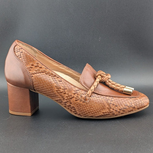 Brioso Maureen Tailored Colorbloack Leather Pumps, Size 5.5 Tassels NWOT Comfort Brioso