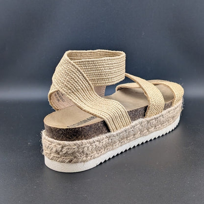 CUSHIONAIRE Mandy Wedge Stretch Platform Sandal Beige Size 8.5M Brand New! CUSHIONAIRE