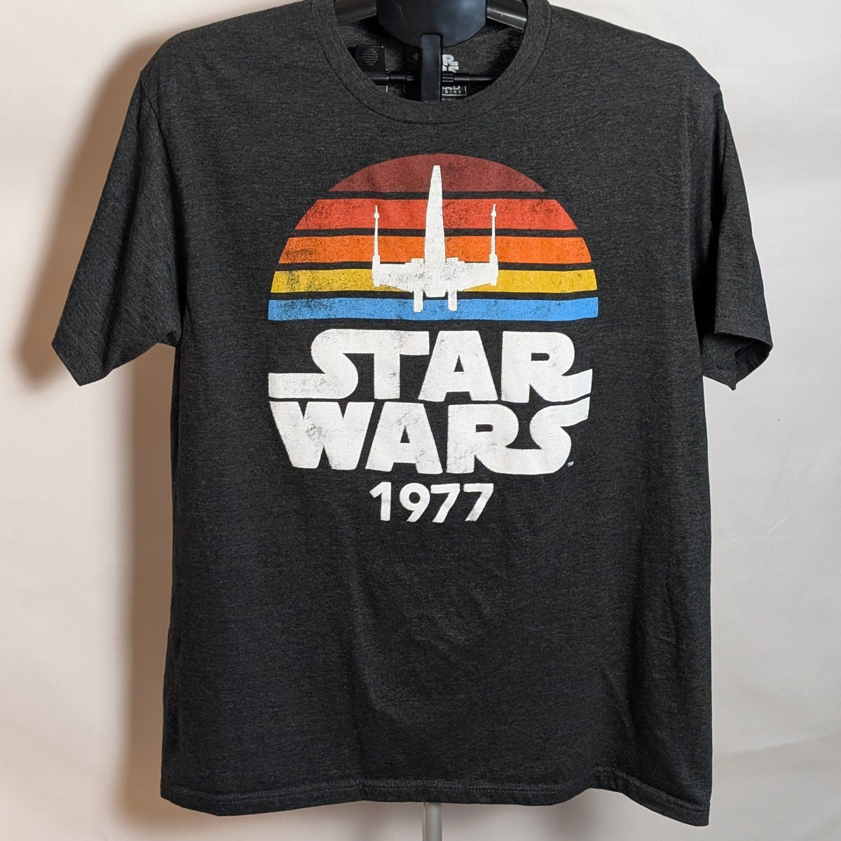 STAR WARS 1977 | Men's Adult T-Shirt Medium | Logo Rainbow X-Wing Gray | 60/40 Mad Engine