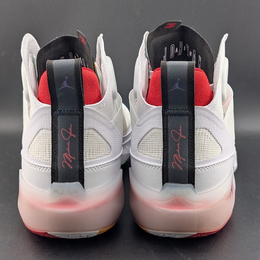 Nike Sz M10.5 Air Jordan XXXVII 37 'Hare' White White Red Basketball Shoe DD6958 Jordan