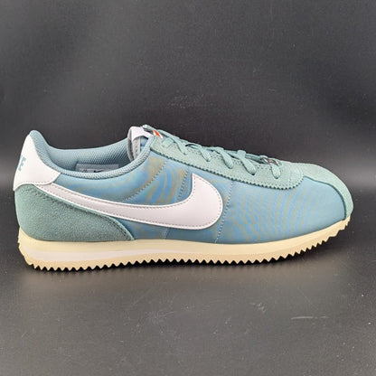 Nike Cortez Txt (GS) Size Youth 6.5 / Women's 8 Blue & White NIB Nike
