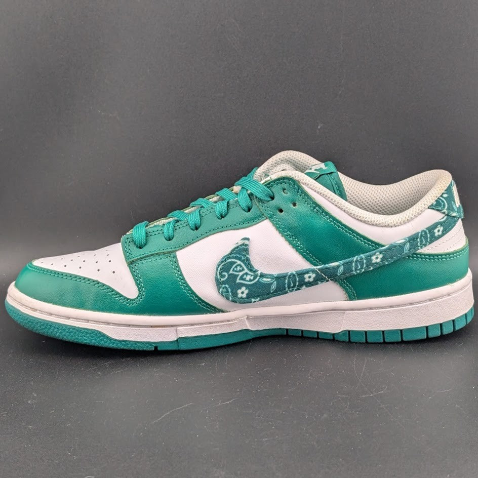 Nike Women's Size 10 Dunk Low Green Paisley DH4401-102 Nike
