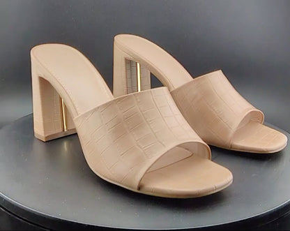 The Drop Womens Pattie High Block-Heeled Mule Sandal Size 7.5 Gold New
