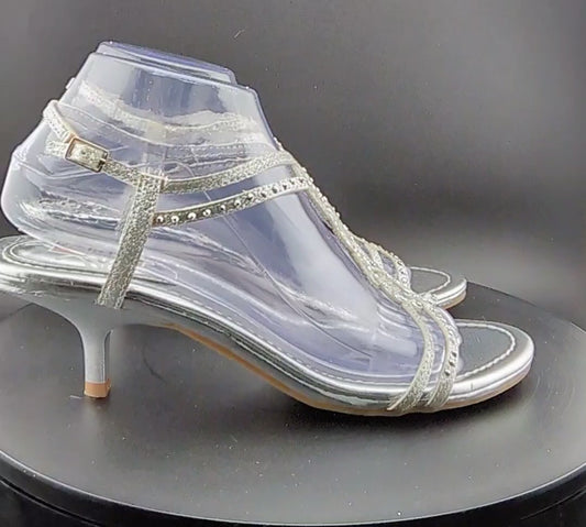 Women’s 8.5M Unlisted Silver Glitter Rhinestone Strappy Sandals With Kitten Heel Kenneth Cole Productions