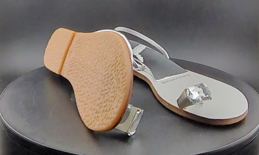 Womens Size 10/10.5 Rhinestone Summer Jeweled Sandals Slip on Toe-Ring Flip Flop