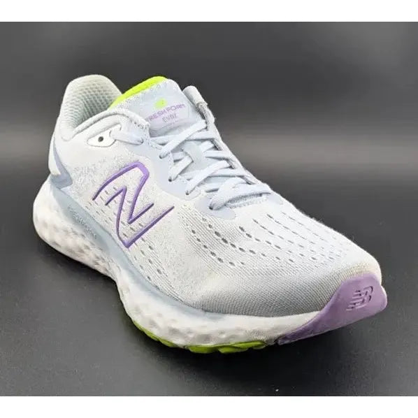Pre-owned New Balance Fresh Foam EVOZ Womens Size 10, Mens Size 8.5 Light Blue / Purple New Balance