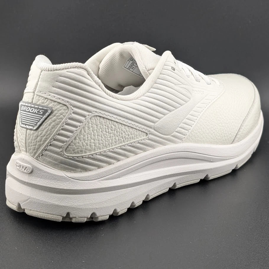 Brooks Womens Size 11B White Leather Addiction Walker 2 Sneakers 120307 1B 142 SoleComfort.shoes