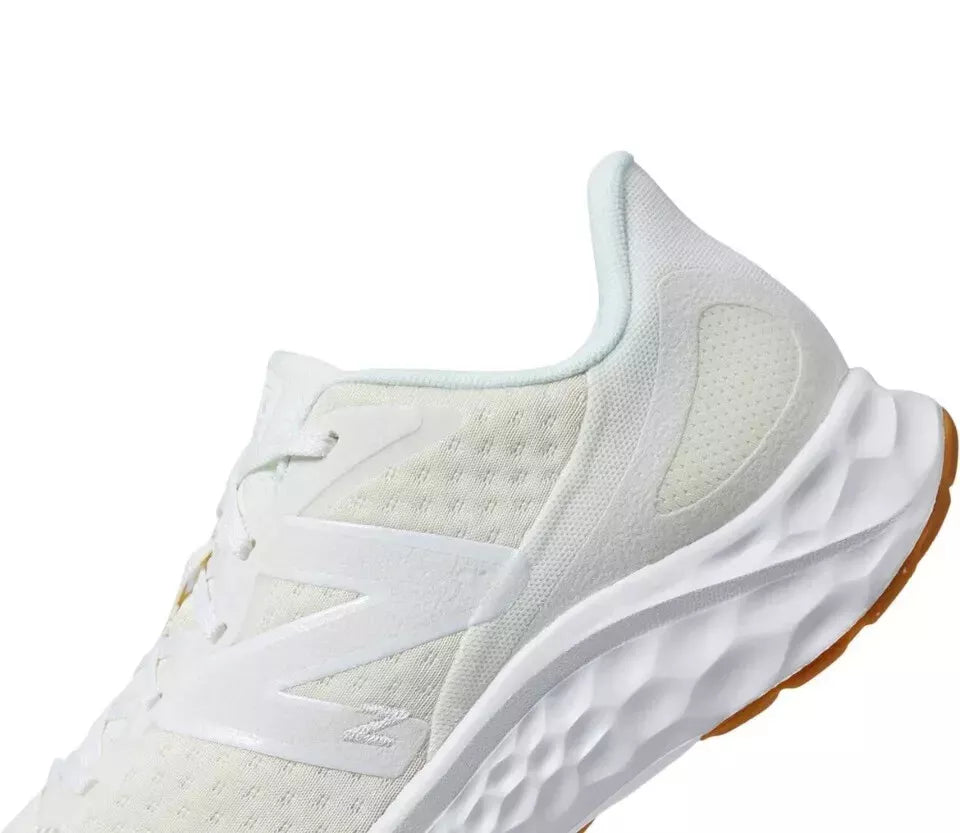 New Balance Women's Fresh Foam Arishi v4 Ivory Running Shoes Size 7.5 WARISRW4