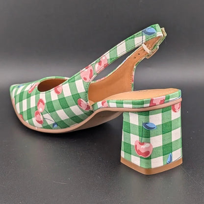 Lisa Vicky Womens 6 Zee Pointed Toe Slingback Pump Green Cherry New In Box SoleComfort.shoes