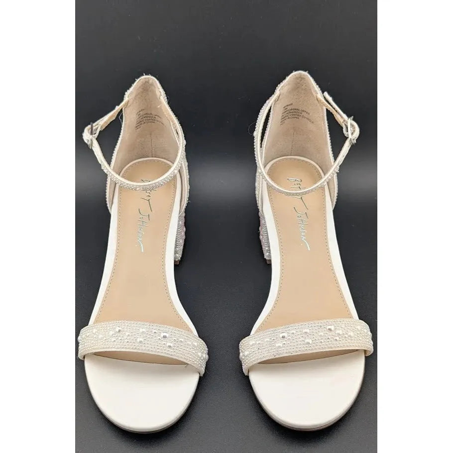 Blue by Betsey Johnson Women's Size 7.5W Mari Heeled Sandal Champagne SoleComfort.shoes