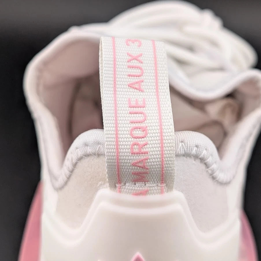 adidas originals Size 6Y NMD_R1 White/Light Pink GX5733 (EU Size 38.5 US Wmn's 8M) Beautiful Shoe! SoleComfort.shoes