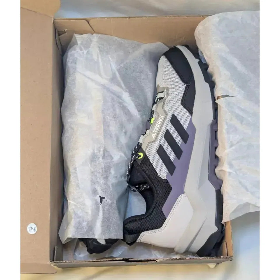 adidas Women's Size 9