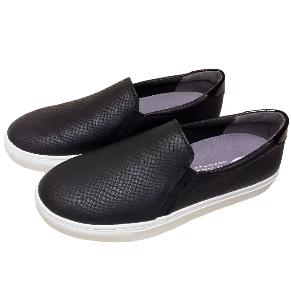 Dr. Scholls Nova Black Slip On Low Top Size 9 (US)