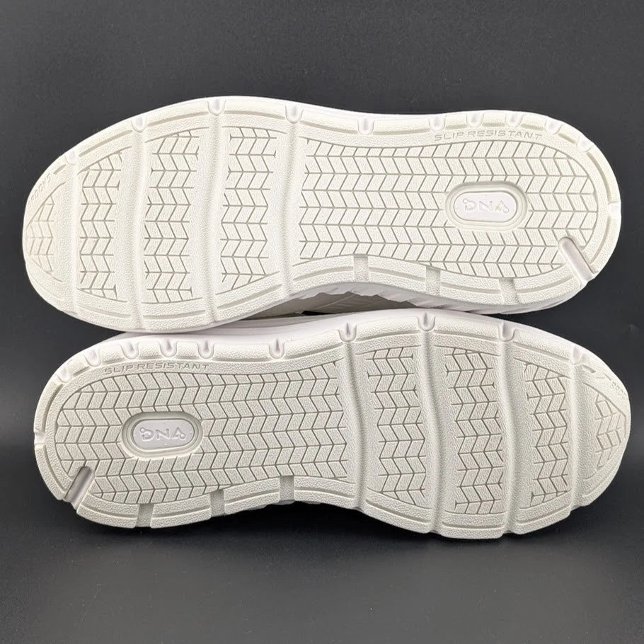 Brooks Womens Size 11B White Leather Addiction Walker 2 Sneakers 120307 1B 142 Brooks