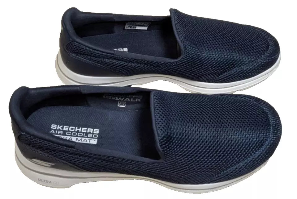 SKECHERS GO WALK 5