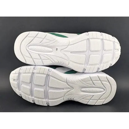 Womens GUESS Size 8 / 8.5 Lotty Glogana-R Sneakers/Shoes White/Forest Green - SoleComfort.shoes