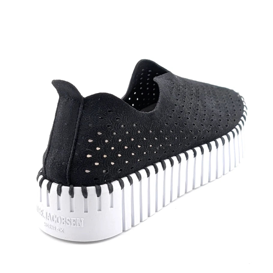 ILSE JACOBSEN HORNBÆK Women's Sz 8.5M (EU 39) Tulip Black Slip-On Comfort Sneaker Shoe BRAND NEW SoleComfort.shoes