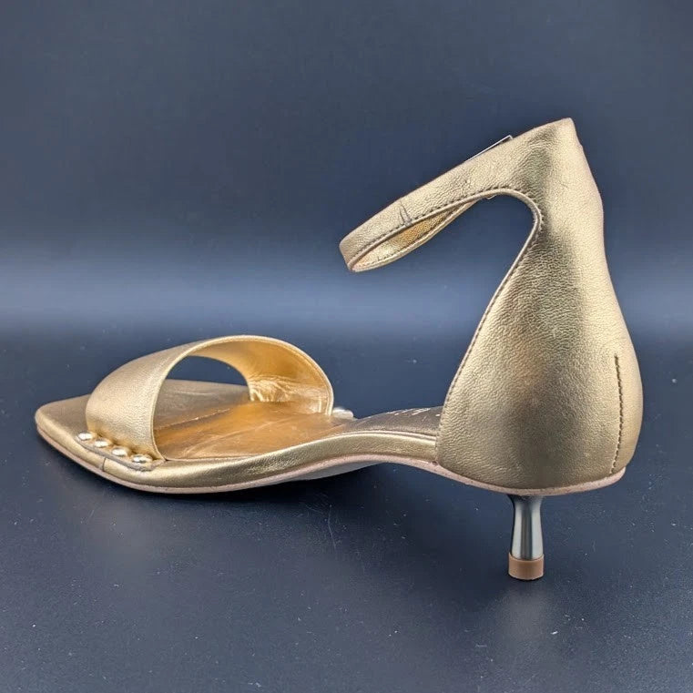 NEW Gianni Bini Gold Strap Kitten Heeled Sandals Size 5.5 Nordstrom Shelf Pull Gianni Bini