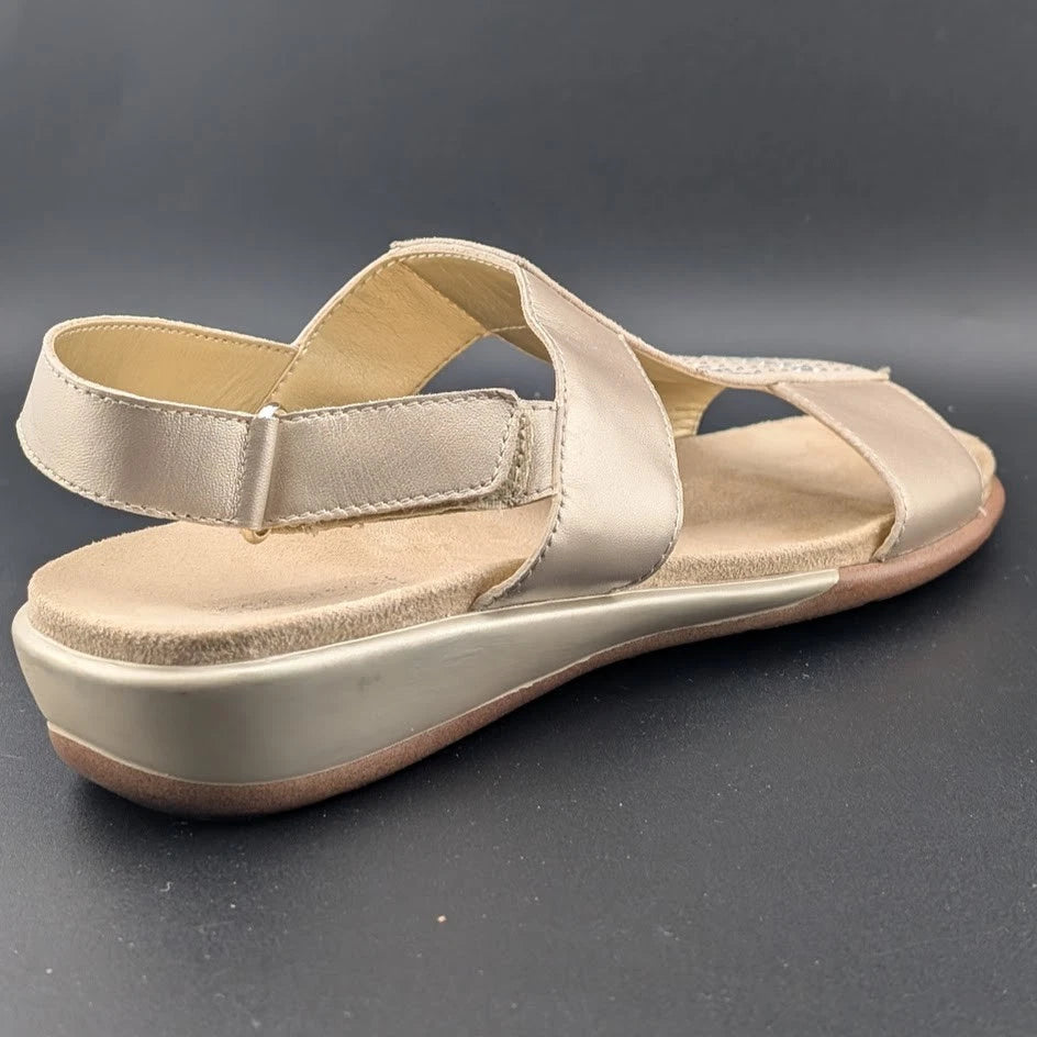 Easy Spirit Womens Hazel Wedge Sandal, Biege 150, 10 Narrow US SoleComfort.shoes