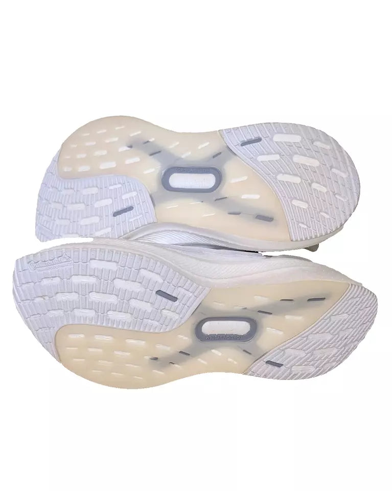 adidas Women's White UltraBoost 5 Sneaker | Brand New (ID8848) Size 7