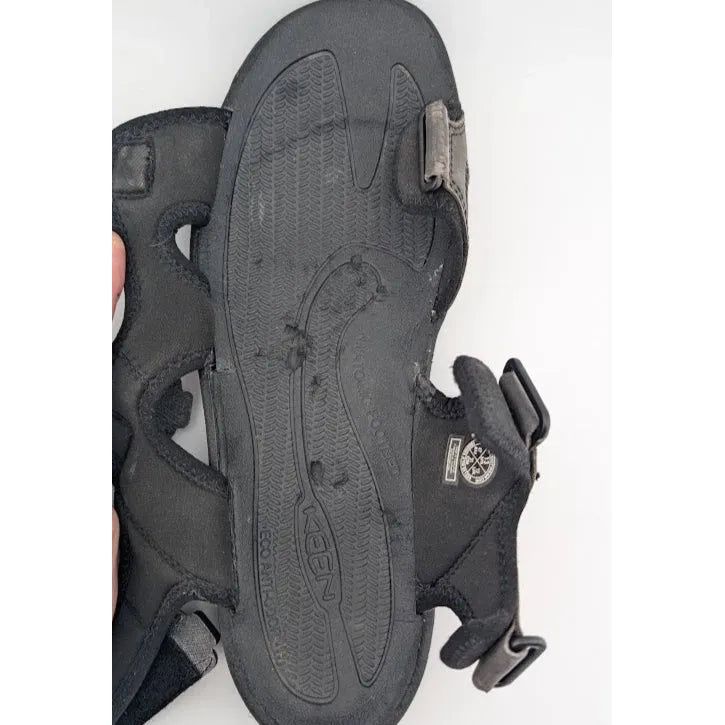 KEEN Men's Size 13 Targhee III Open Toe Sandal in Grey / Black (New w/ Defect) Keen