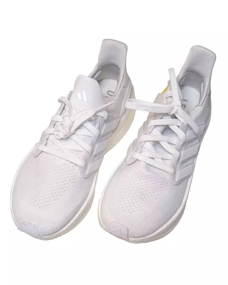 adidas Women's White UltraBoost 5 Sneaker | Brand New (ID8848) Size 7