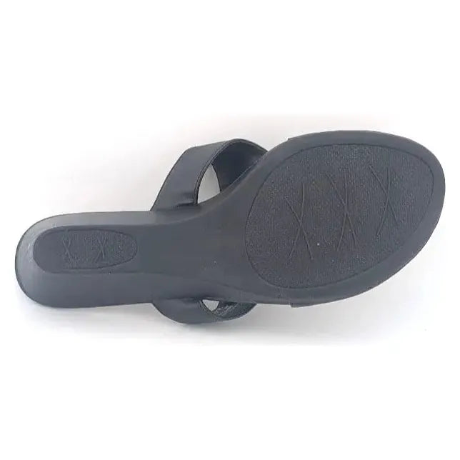 Pre-owned Impo Women Sandals Black with Sun Medallion Size 7.5 - SoleComfort.shoes