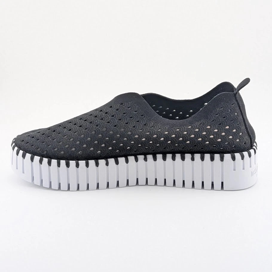 ILSE JACOBSEN Women's Sz 10 (EU 41) Tulip 139 Black Slip-On Comfort Sneaker Shoe Isle Jacobson Hornbaek