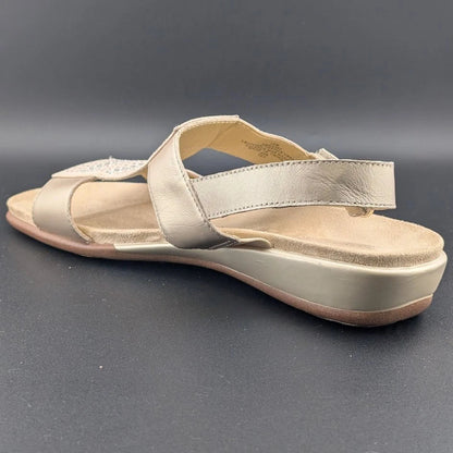 Easy Spirit Womens Hazel Wedge Sandal, Biege 150, 10 Narrow US SoleComfort.shoes