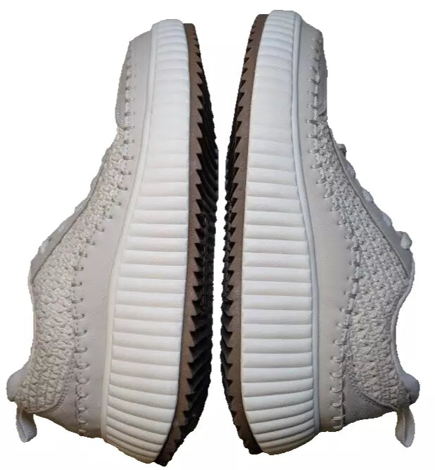 DREAMPAIRS Platform Sneakers Woman's Size 7M Lace Up Creme Cushioned Shoes
